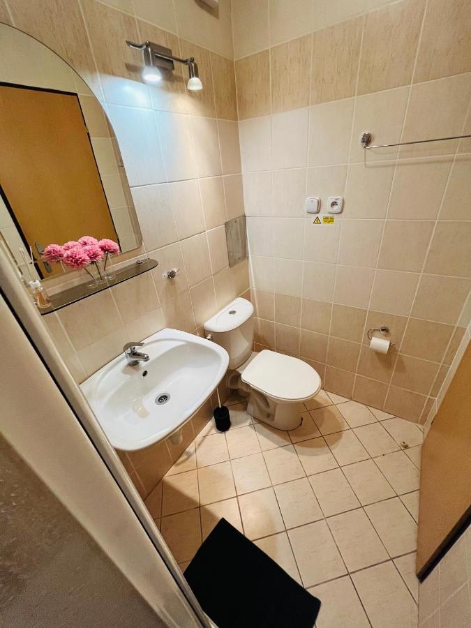 Hotel Kras Rožňava エクステリア 写真