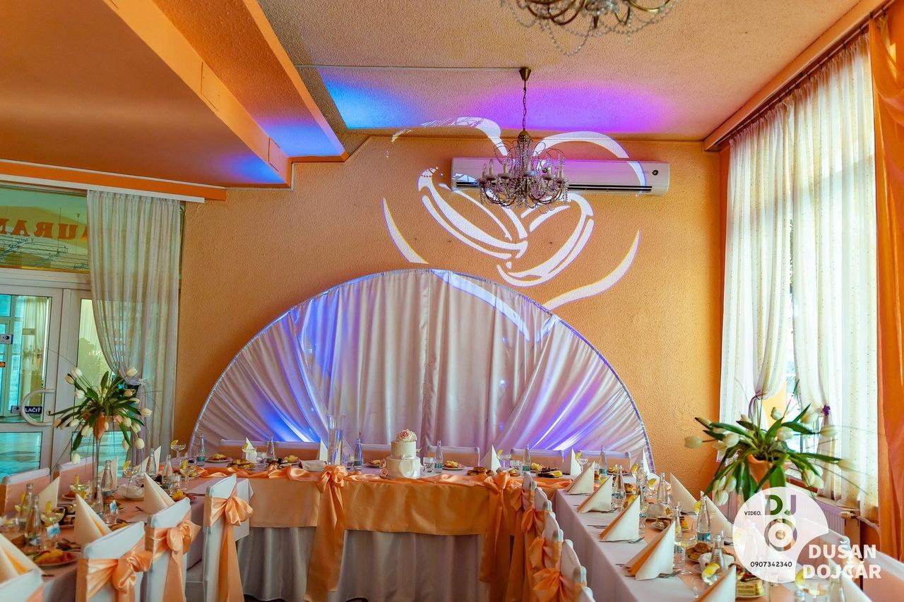 Hotel Kras Rožňava エクステリア 写真